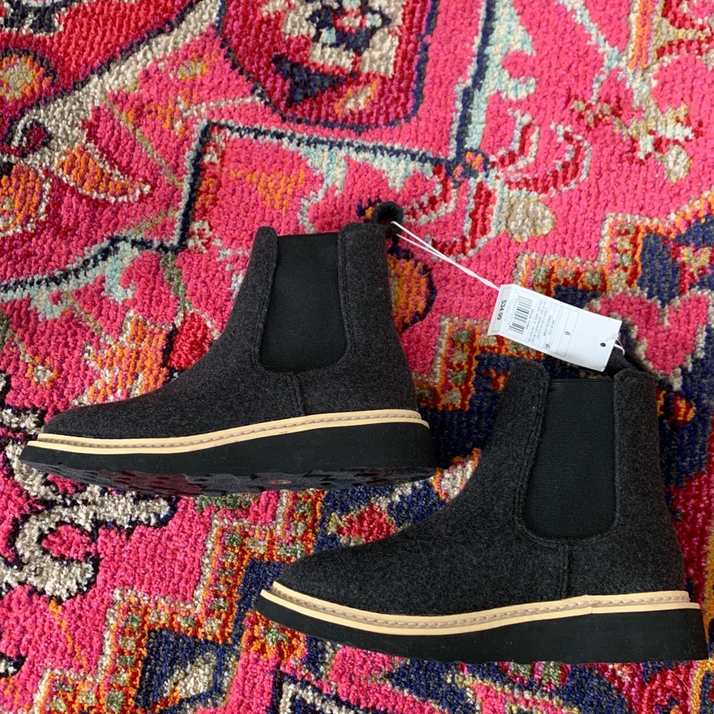 Wool Booties - Picture 2 of 4